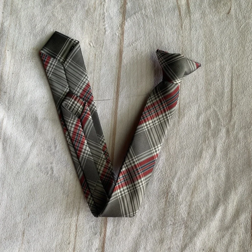 Tie Gray Red Navy White Clip On 17”